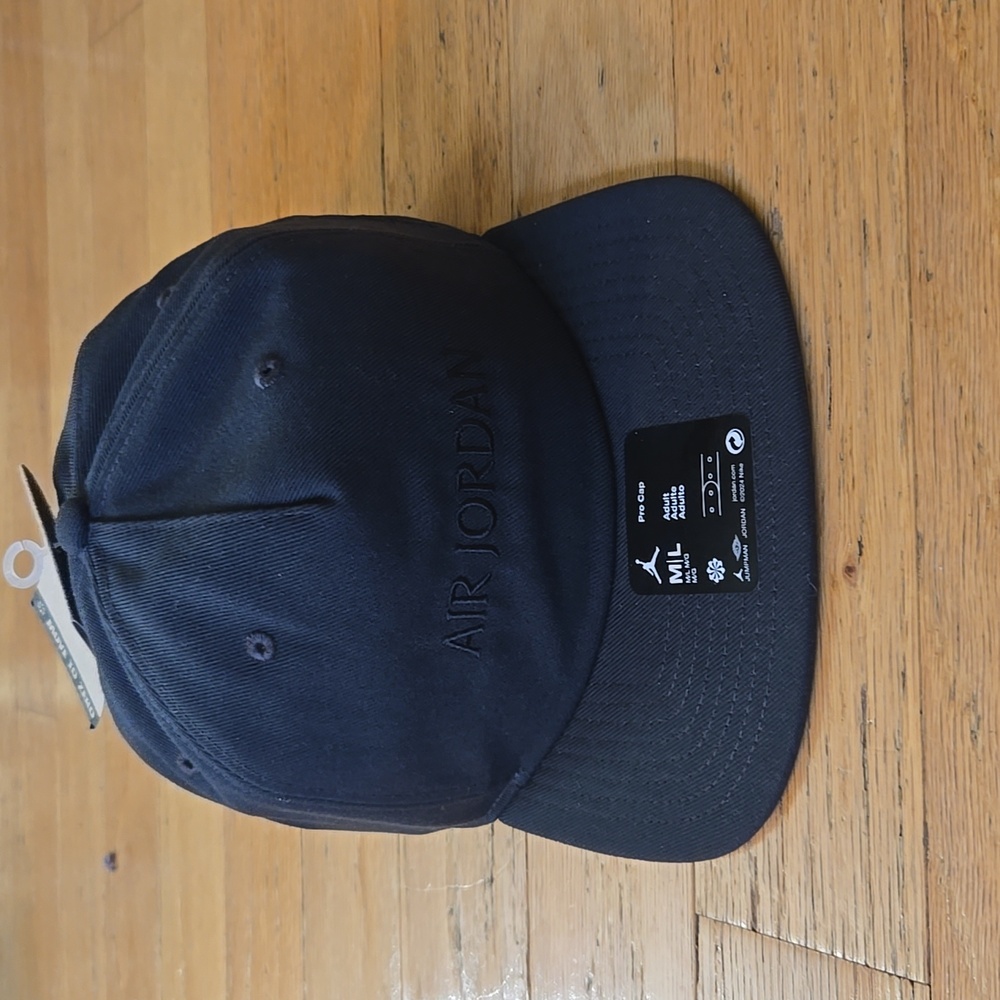 NWT Air Jordan Unstructured Hat Size M/L